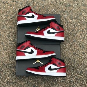Air jordan 1 Chicago Mids
